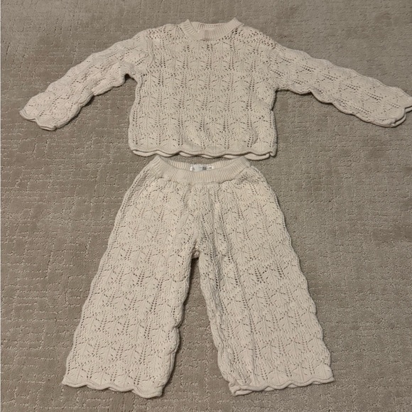 Zara Toddler Girl Cream Crochet Knit Set Top Pants 2-3 and18-24 months